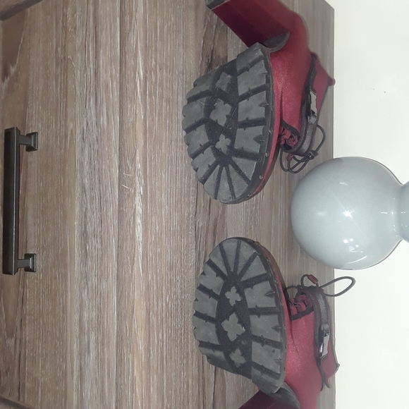 Boots - Picture 2 of 2